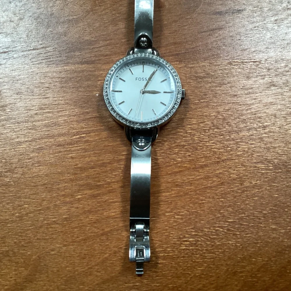 Fossil Crystal Pave White Dial Silver-tone Women’s Watch BQ 3162